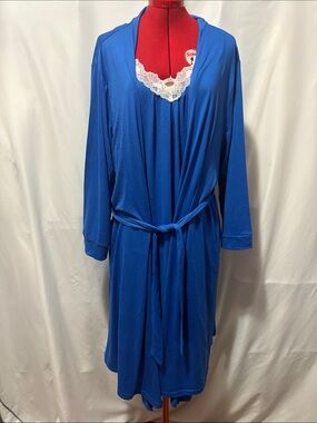 Classic Lace-Trim Robe and Chemise Set in Royal Blue